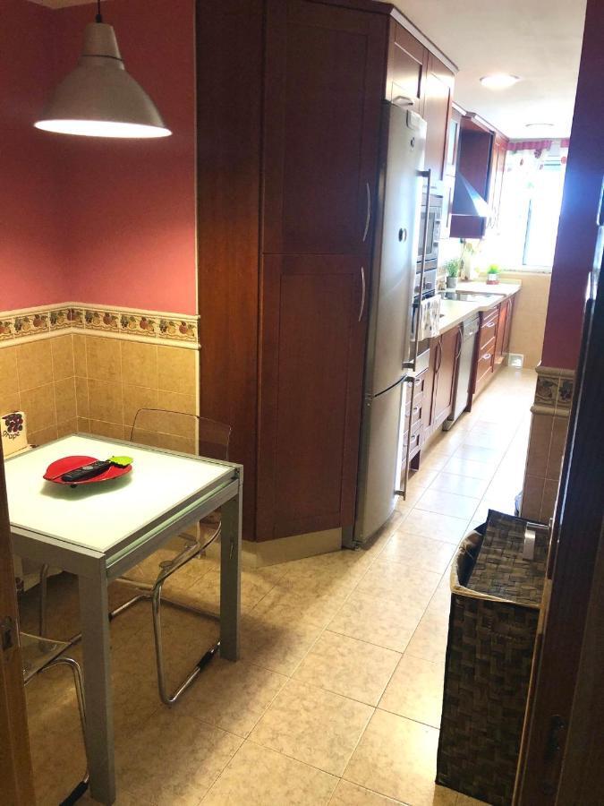 Piso semicentrico con vistas a la bahía de Algeciras Exterior foto